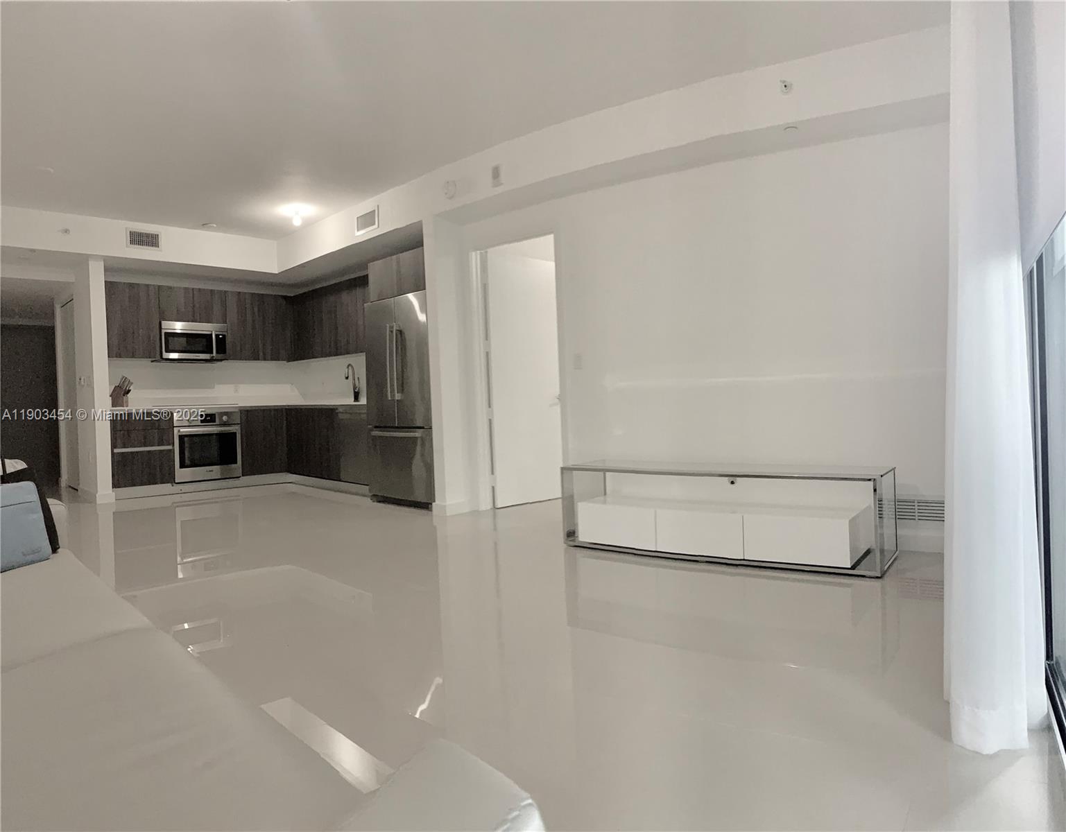 ARIA ON THE BAY CONDO - Residential Lease