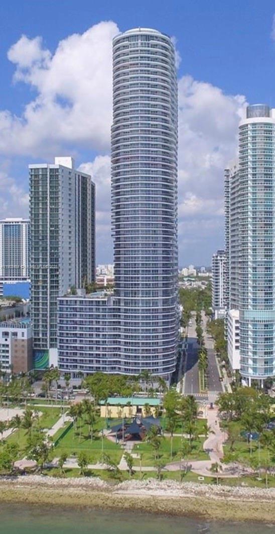 ARIA ON THE BAY CONDO - Residential Lease