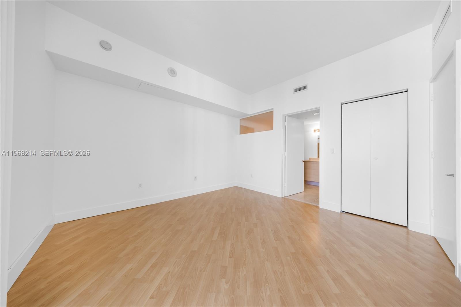CITY 24 CONDO - Residential Lease