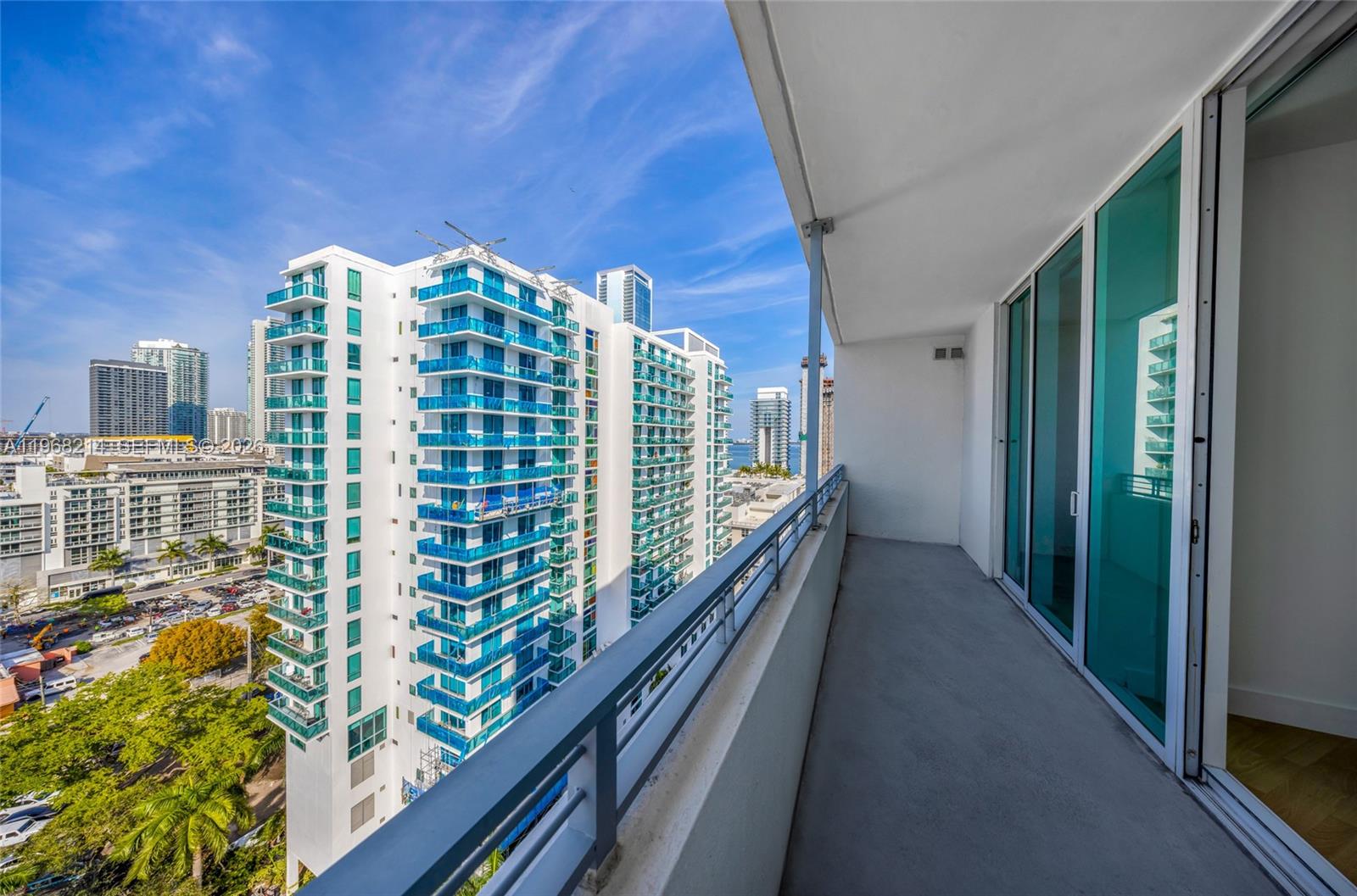 CITY 24 CONDO - Residential Lease
