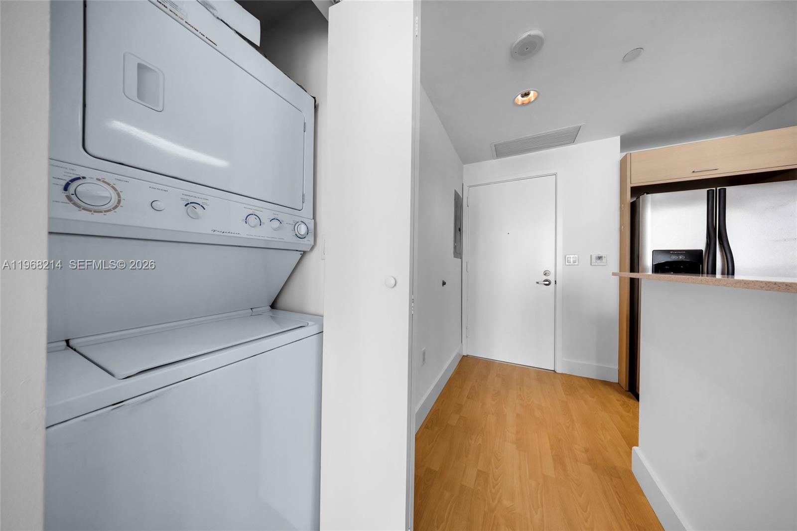 CITY 24 CONDO - Residential Lease