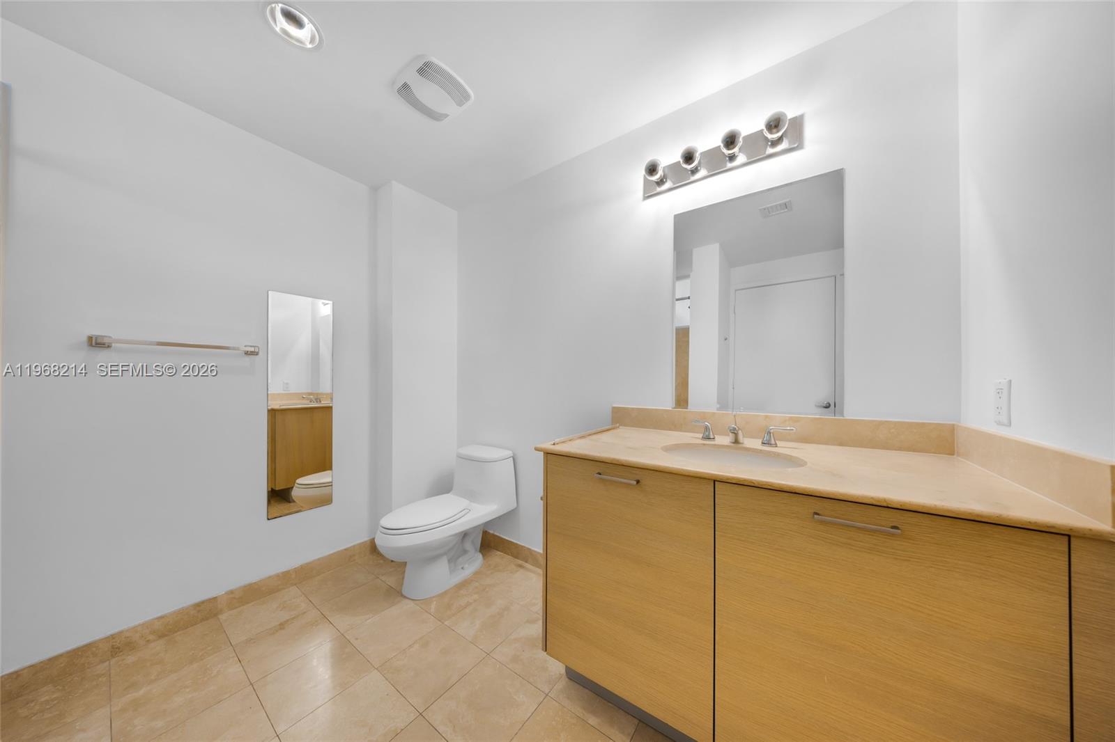 CITY 24 CONDO - Residential Lease