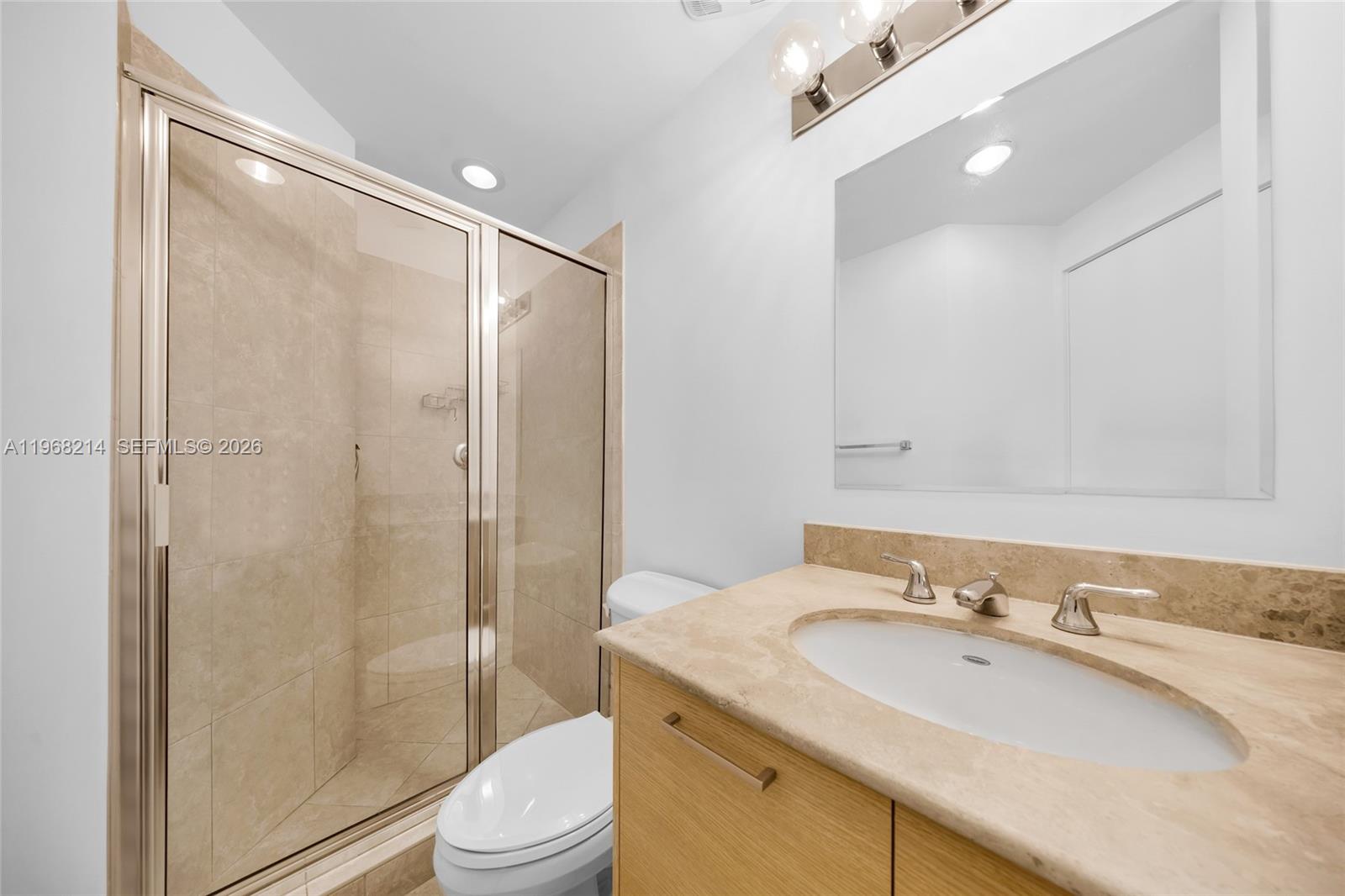 CITY 24 CONDO - Residential Lease