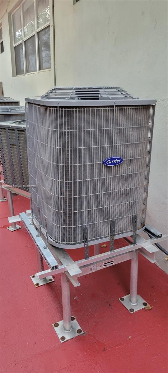 Marseille Deco Condo - Residential