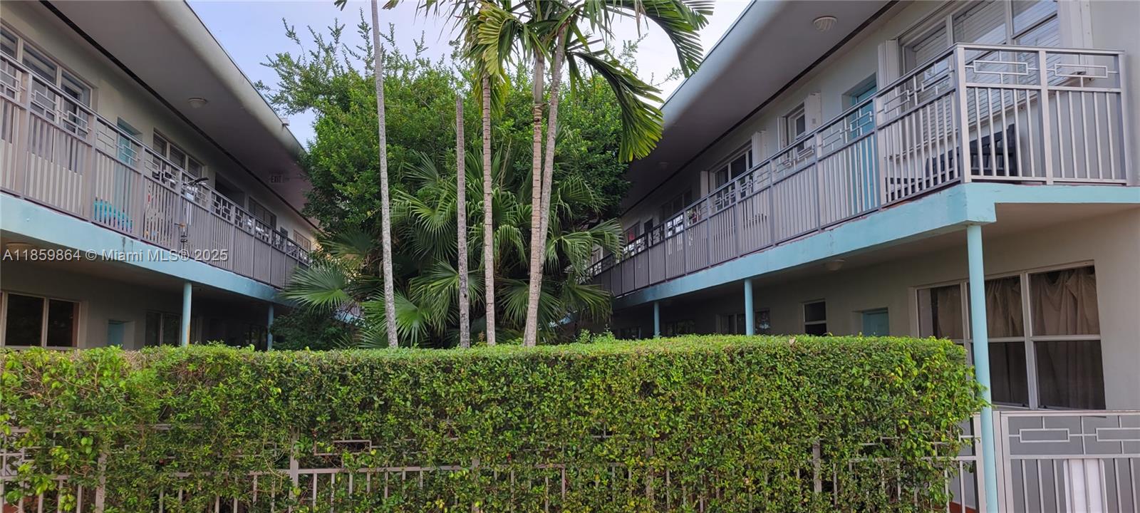 Marseille Deco Condo - Residential