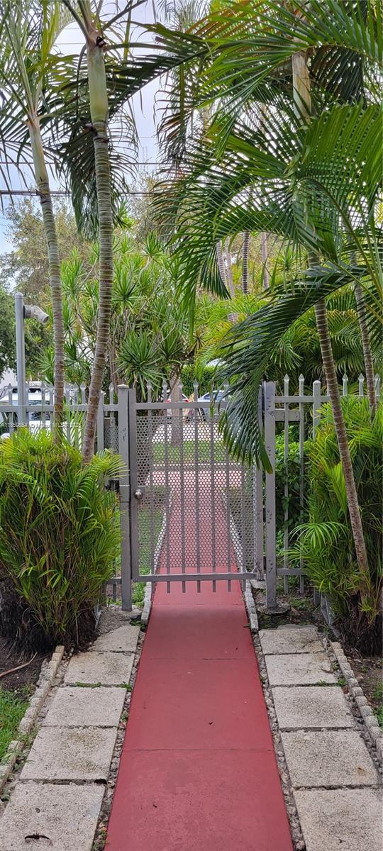 Marseille Deco Condo - Residential