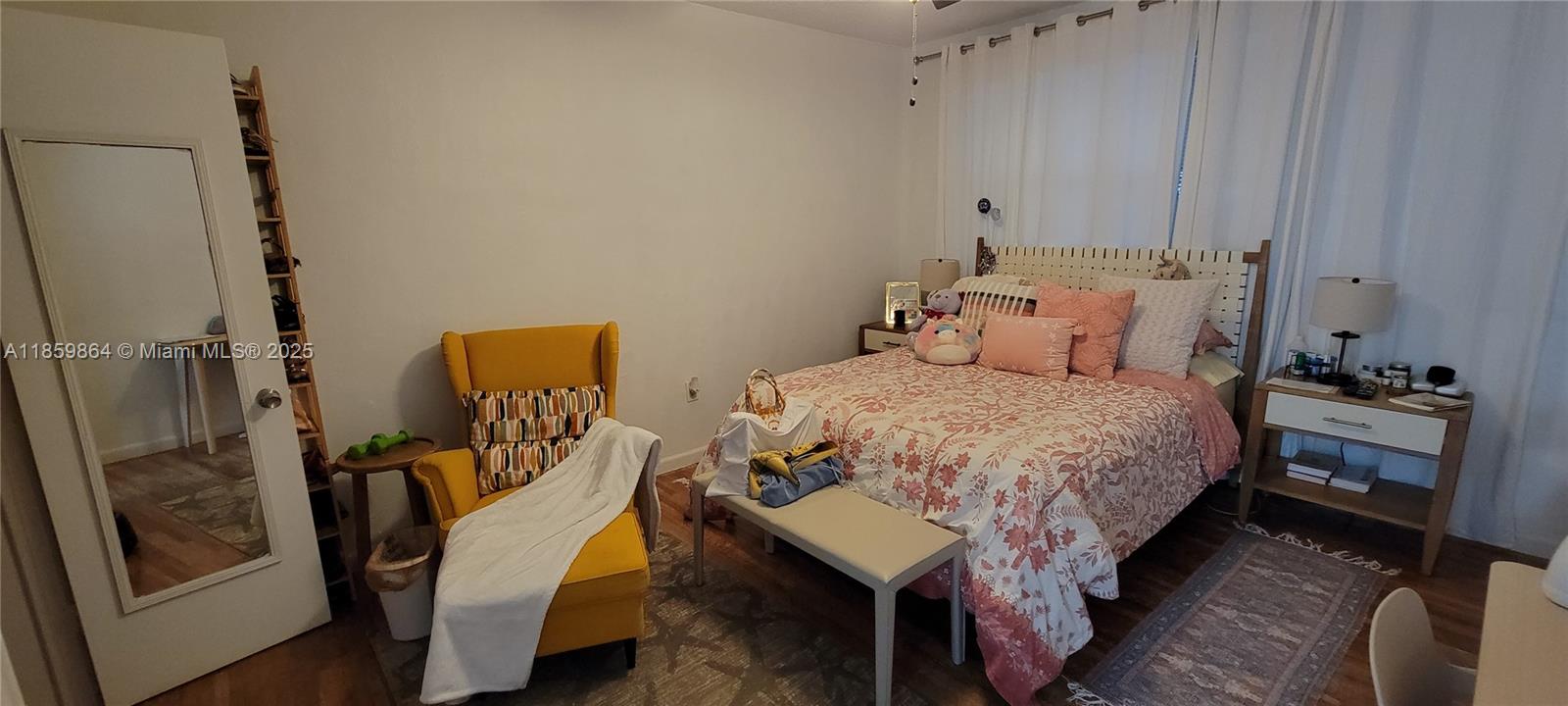 Marseille Deco Condo - Residential