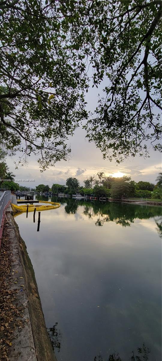 Marseille Deco Condo - Residential
