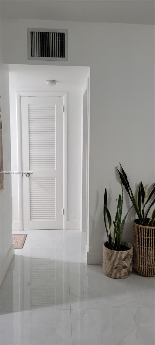 Marseille Deco Condo - Residential