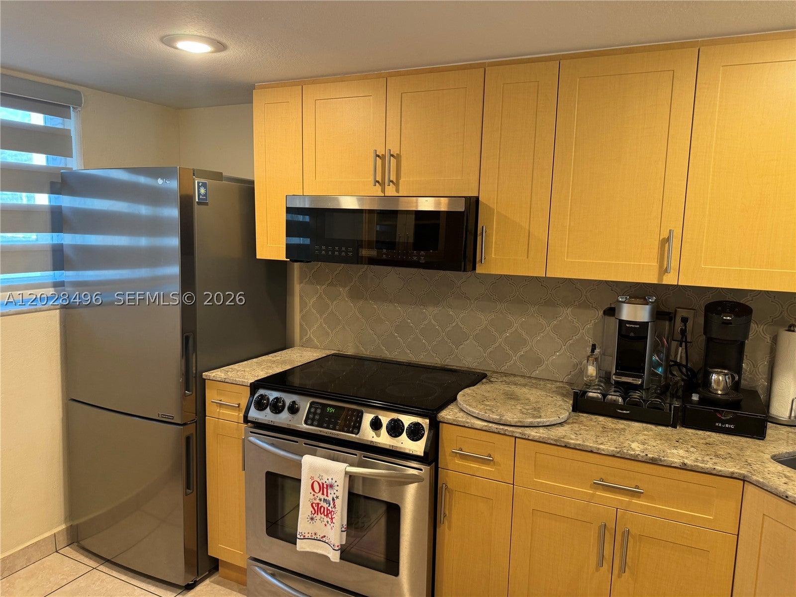 7033 NW 169th St, Hialeah FL 33015