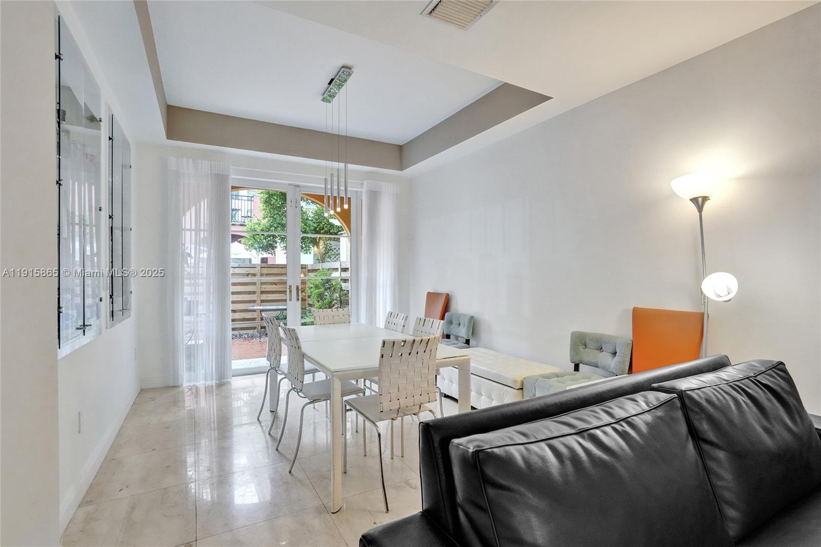 AVENTURA BAY TOWNHOMES CO - Residential