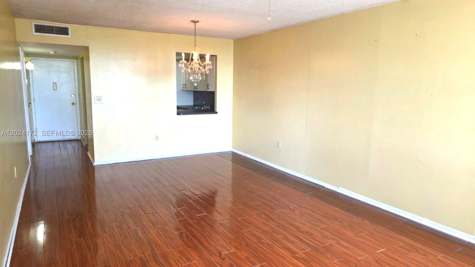 1301 NE Miami Gardens Dr 813W