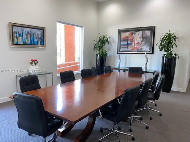 VENTURE AT AVENTURA WEST - Residential Lease