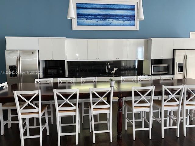 VENTURE AT AVENTURA WEST - Residential Lease