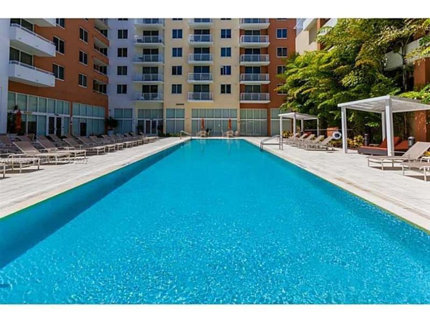 UPDATED & SPACIOUS 1 BEDROOM CONDO IN THE HEART OF AVENTURA!! STAINLESS STEEL APPLIANCES, LAMINATED FLOORS AND WASHER & DRYER INSIDE UNIT. BUILDING HAS AMAZING AMENITINIES: MOVIE THEATER, PARTY ROOM, POOL TABLE, FITNESS CENTER, POOLS, SAUNA, JACUZZI, AND BUSINESS CENTER. WALKING DISTANCE TO RESTAURANTS, SUPERMARKET, SHOPS, AND EASY ACCESS TO MAIN HIGHWAYS. MINUTES TO THE BEACH AND THE AVENTURA MALL!
