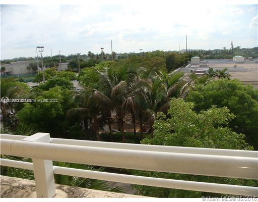 VENTURE AT AVENTURA WEST - Residential Lease