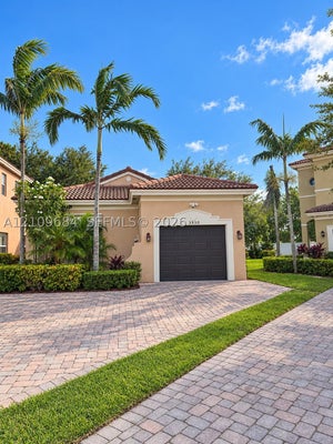 3930 NE 10TH DR, HOMESTEAD, FL 33033 - Image 01694309d1ca058fd1c2aecce79ffeb6/3410083147