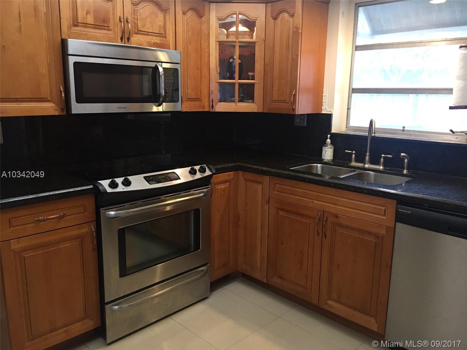 OAK RIDGE PARK - Residential