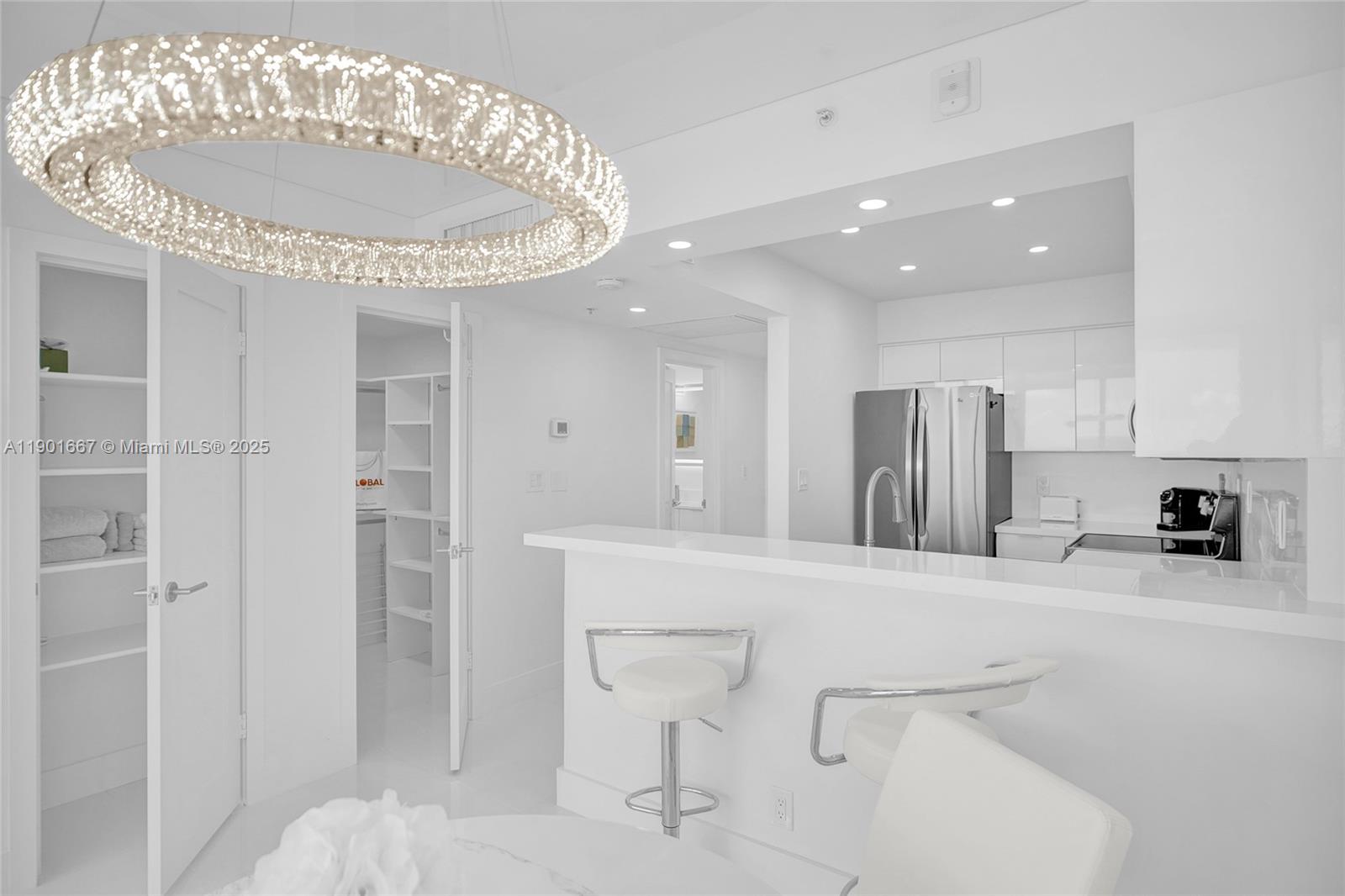 WAVE CONDO - Residential Lease