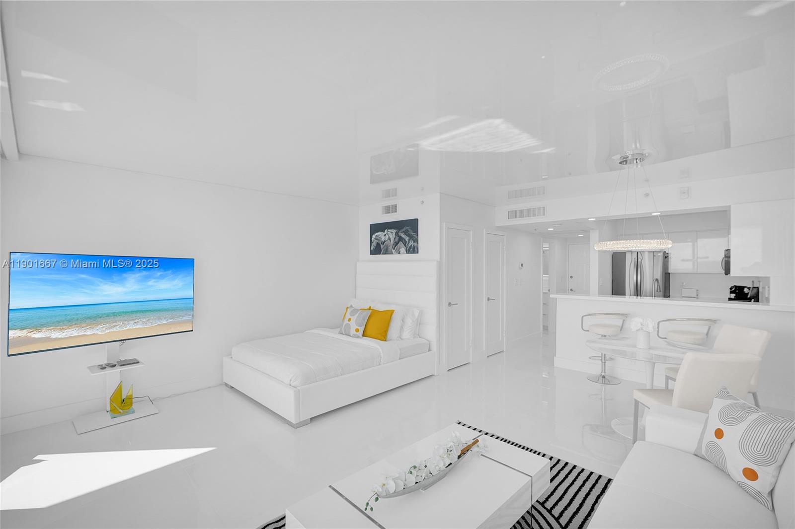 WAVE CONDO - Residential Lease