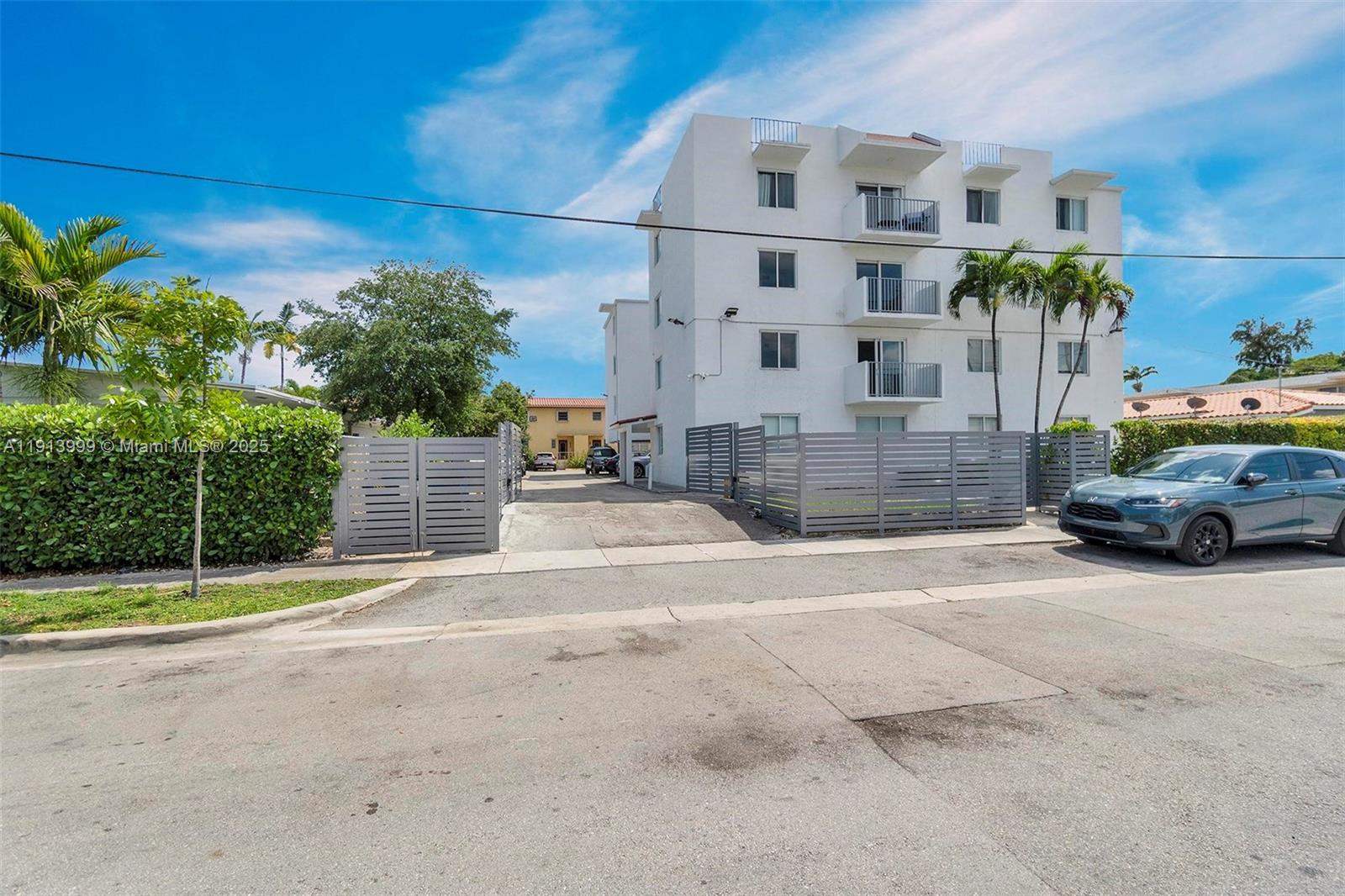 CITY OF MIAMI SOUTH - Residential Lease