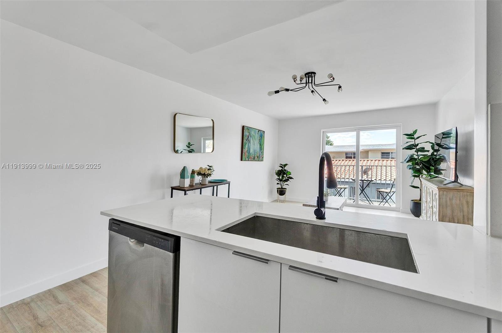 CITY OF MIAMI SOUTH - Residential Lease