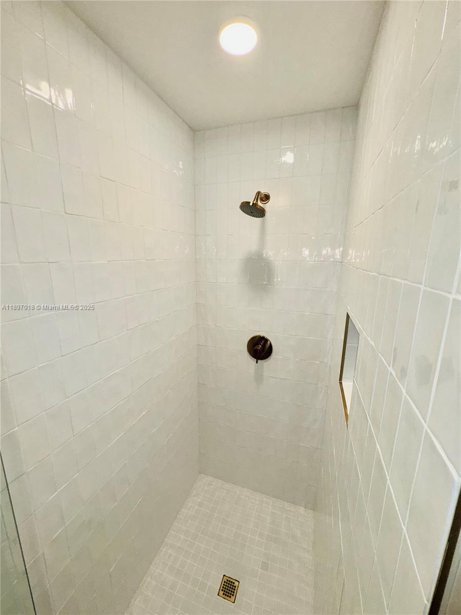 Gale/Natiivo - Residential Lease