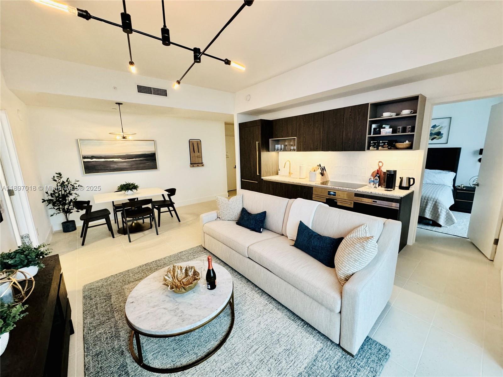 Gale/Natiivo - Residential Lease