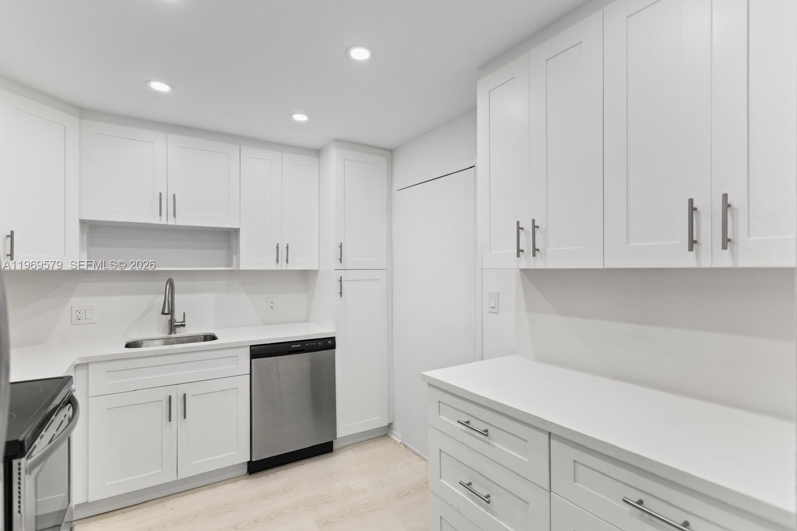 3800 S Ocean Dr 1815