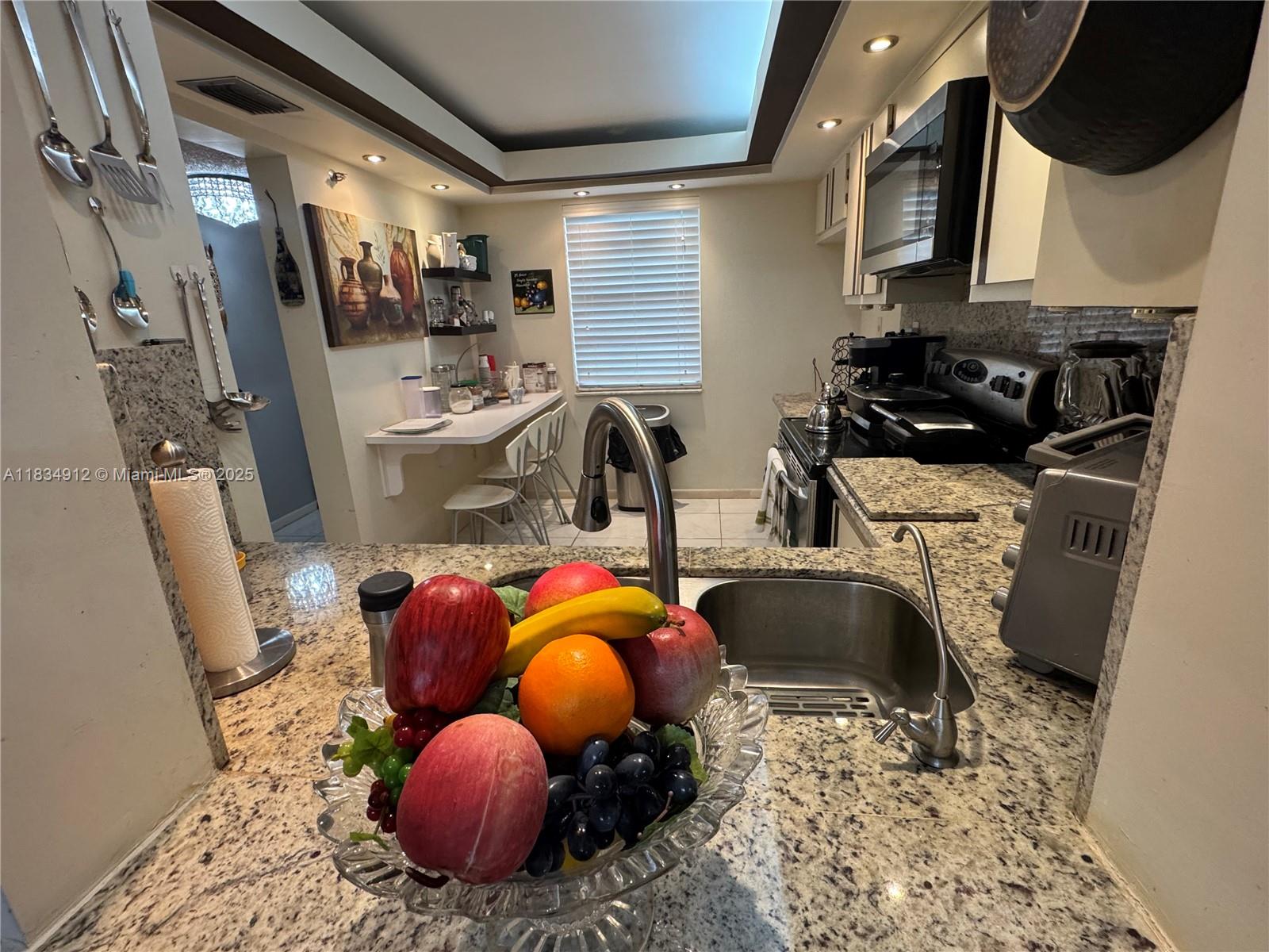 18TH HOLE AT INVERRARY CO - Residential