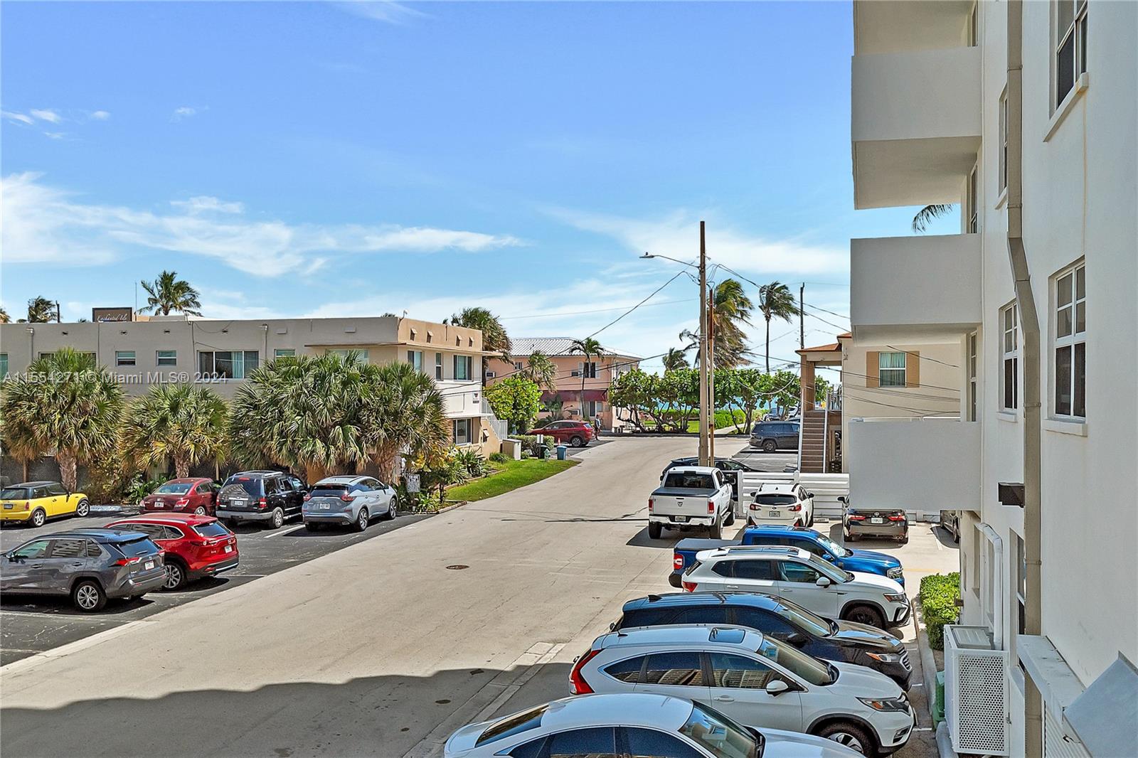 WELLINGTON TOWERS CONDO - Residential