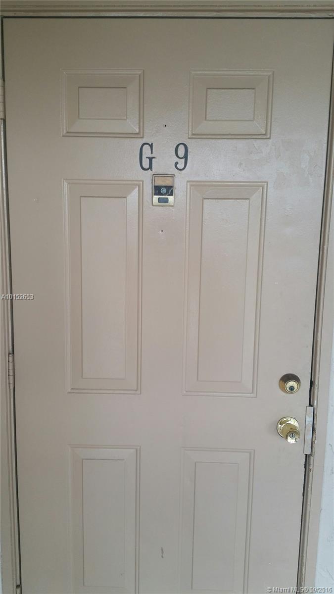 Royale Gardens Condo - Residential Lease