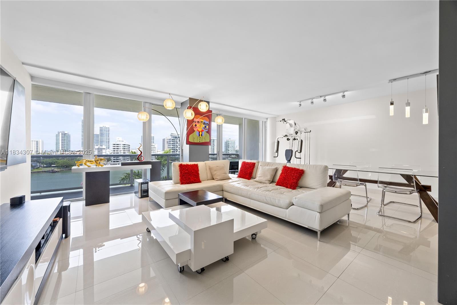900 Bay Dr 622 & 620