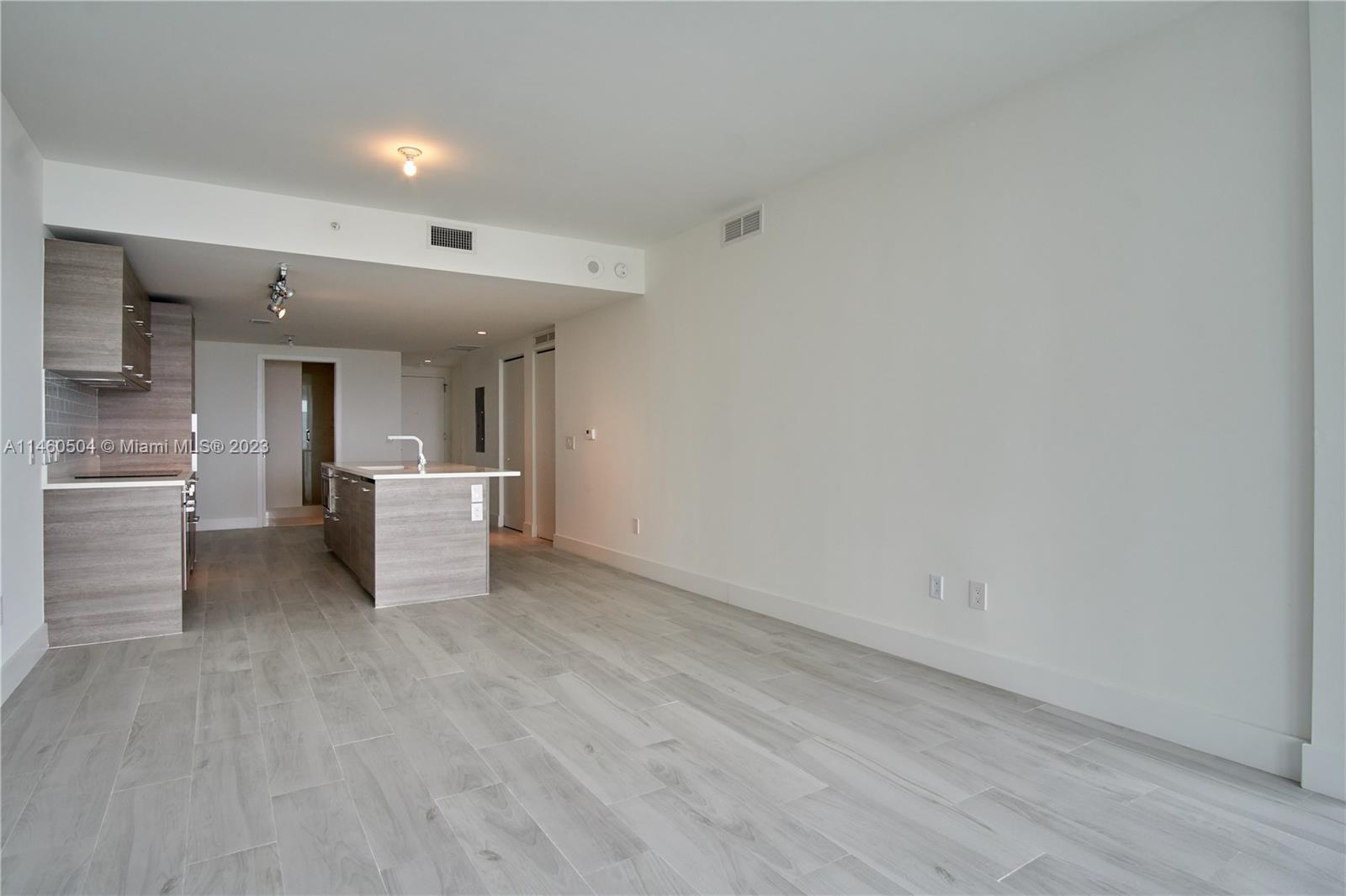 Paraiso Bay - Residential Lease