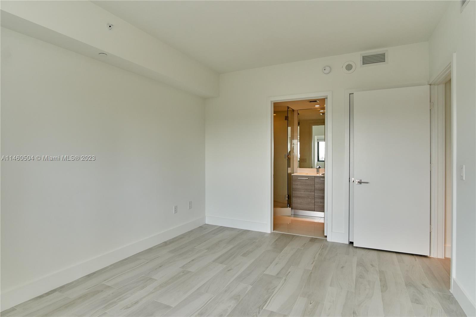 Paraiso Bay - Residential Lease