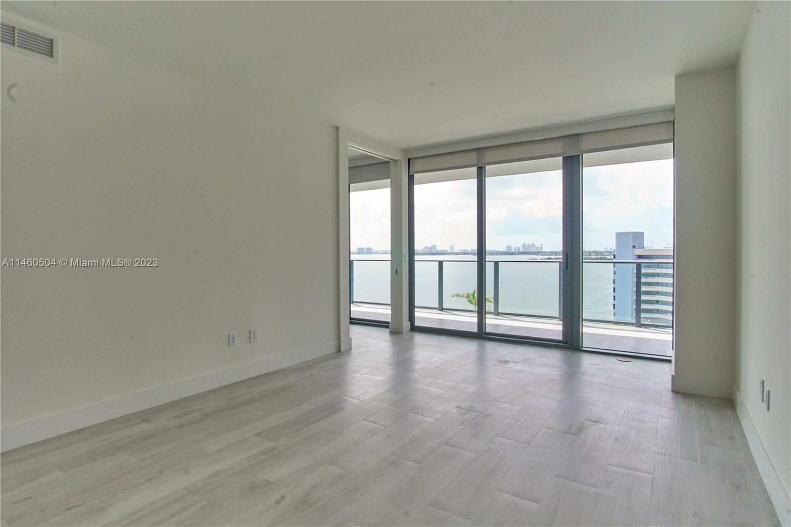 Paraiso Bay - Residential Lease