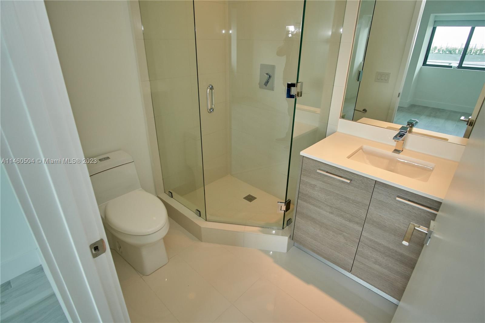 Paraiso Bay - Residential Lease