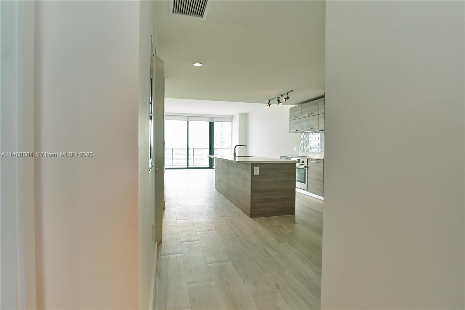 Paraiso Bay - Residential Lease