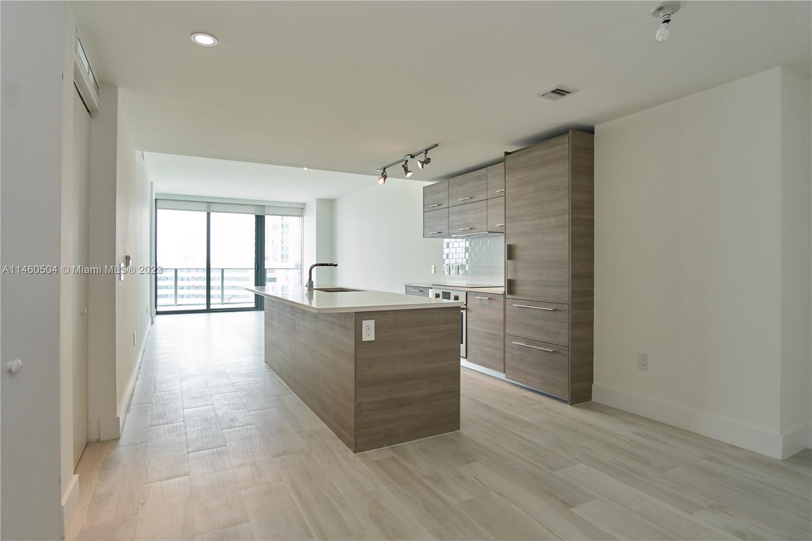 Paraiso Bay - Residential Lease
