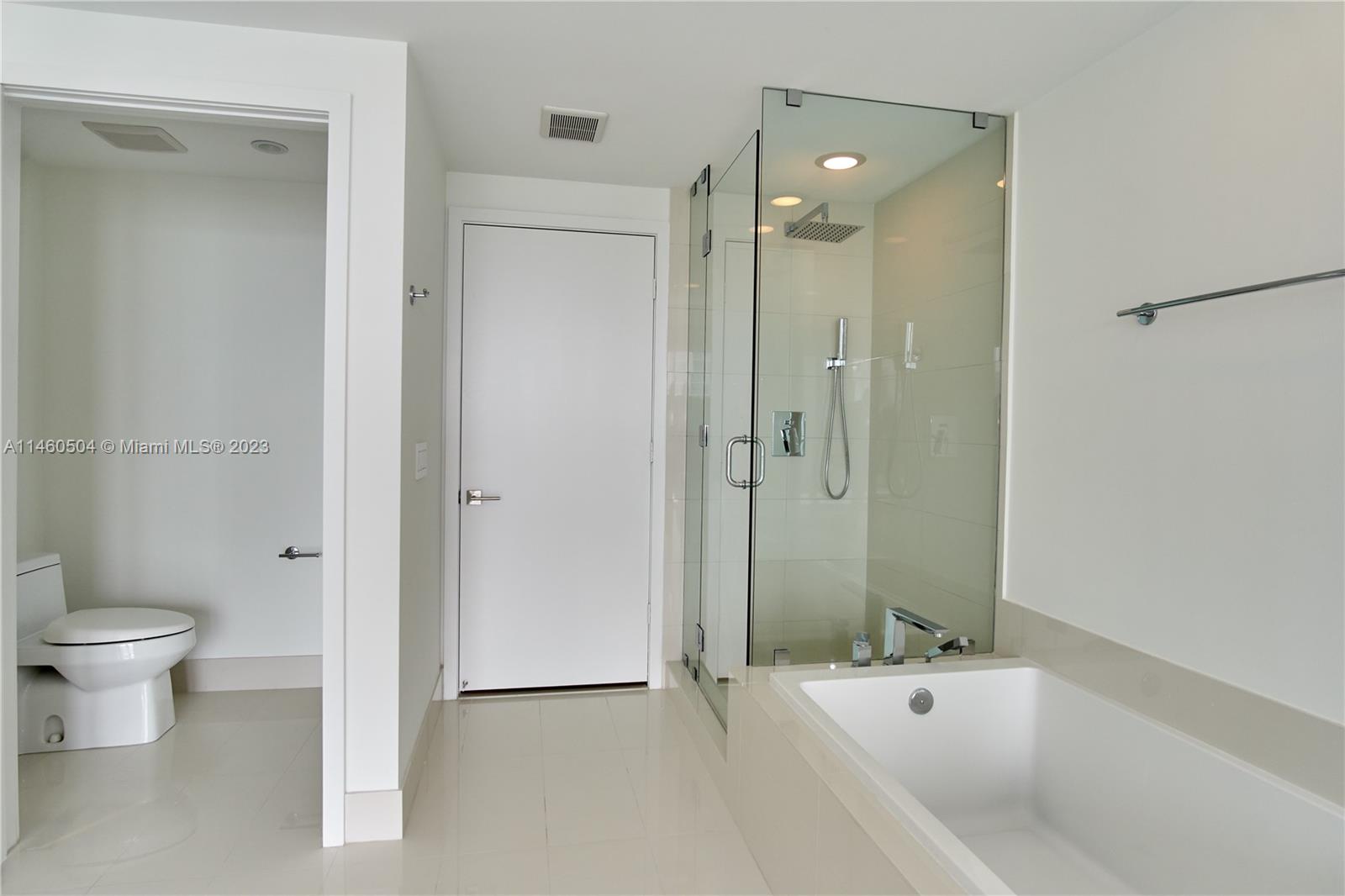 Paraiso Bay - Residential Lease