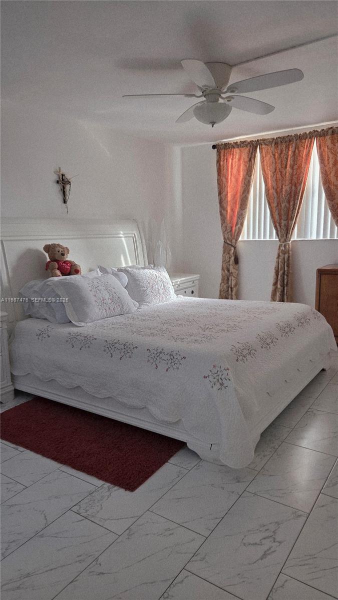 LIME BAY 8 CONDO - Residential