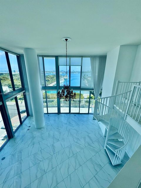 888 Biscayne Blvd 906 Miami FL 33132