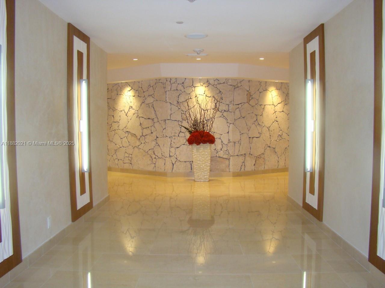 TOWERS OF KEY BISCAYNE CO - Residential Lease