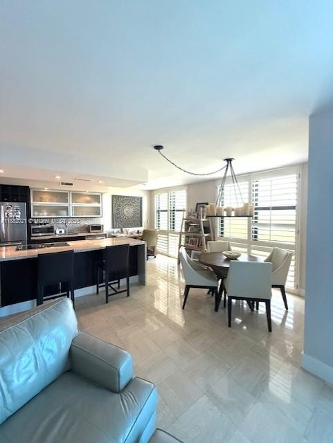 TOWERS OF KEY BISCAYNE CO - Residential Lease