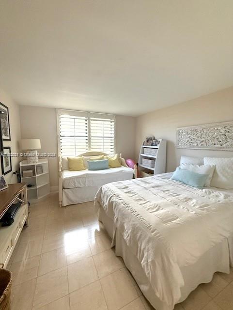 TOWERS OF KEY BISCAYNE CO - Residential Lease