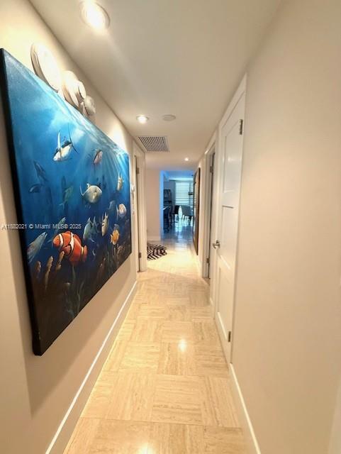 TOWERS OF KEY BISCAYNE CO - Residential Lease
