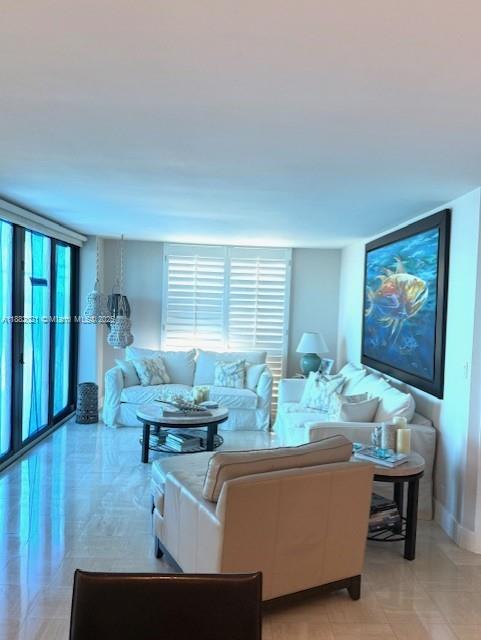 TOWERS OF KEY BISCAYNE CO - Residential Lease