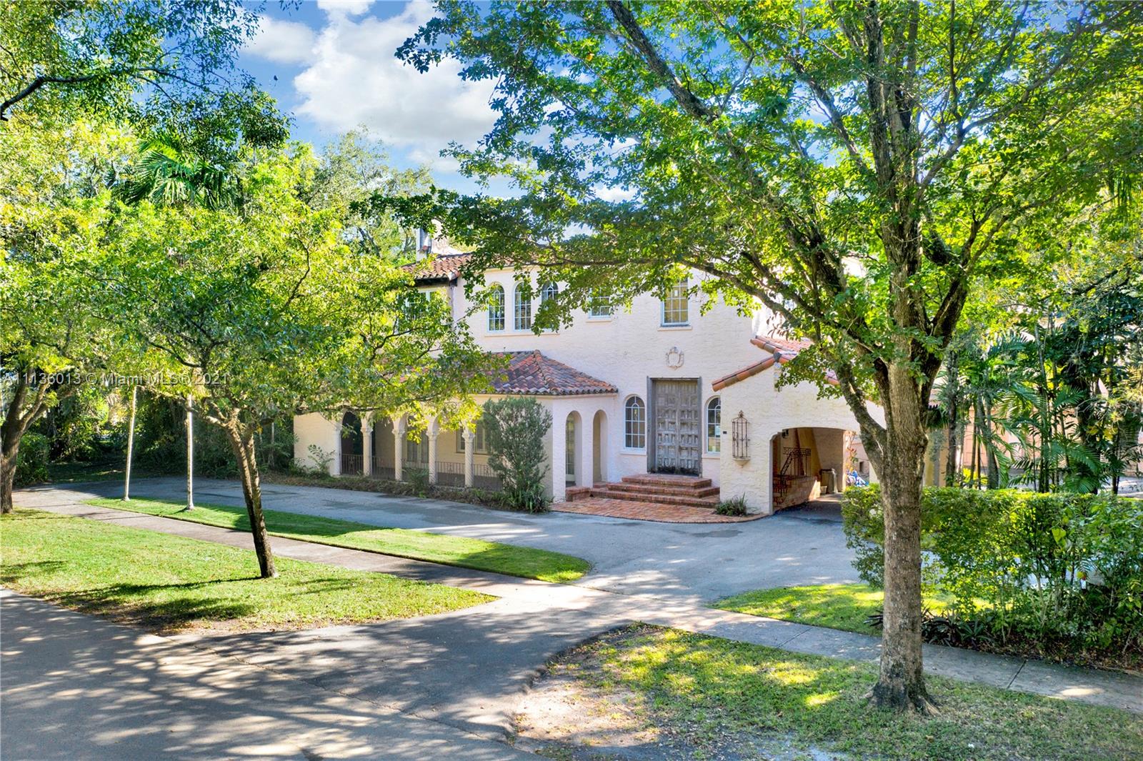 CORAL GABLES COUNTRY C SE - Residential