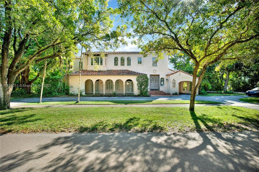 RARE FIND, an unbelievable corner Acre lot home in premiere Coral Gables neighborhood.. This extraordinary availability to own a magnificent masterpiece across the renowned Biltmore hotel and golf course. This George Fink home currently maintains original and unique details with expansive height ceilings, revival railing staircase, architectural fireplace, original fountain inside solarium room & a bonus guest quarters. Simply a one-of-a-kind property for someone looking to create an extraordinary family home from this masterpiece or an investor ready to restore/expand on this beautiful 6Bed 4 Bath 7, 780 SQFT Estate on q 43, 150 SQFT Lot.. Elegance at its finest!