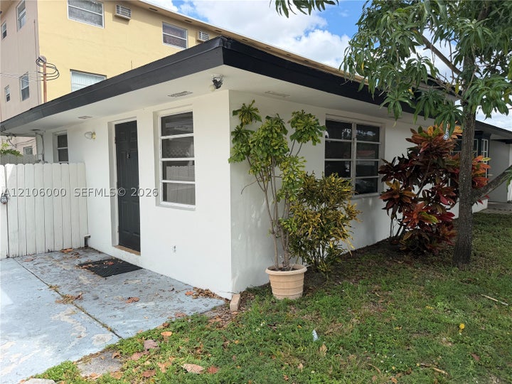 Photo 1 of 10 — 3600 E 4th Ave 1, Hialeah, FL 33013